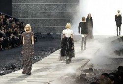 CHANEL - Fall / Winter 2011-2012